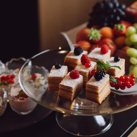 Parkhotel Egerner Hoefe Szálloda 5*