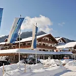 Parkhotel Egerner Hoefe فندق